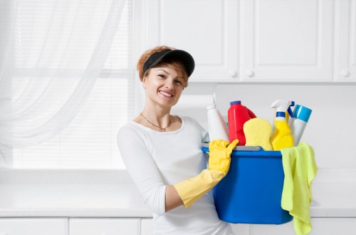 Move in cleaning service for a flat in Croydon with access considerations